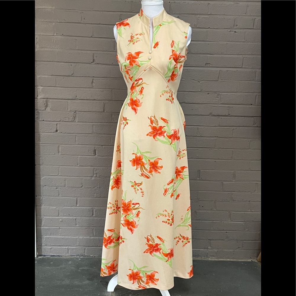 Vintage floral print long dress